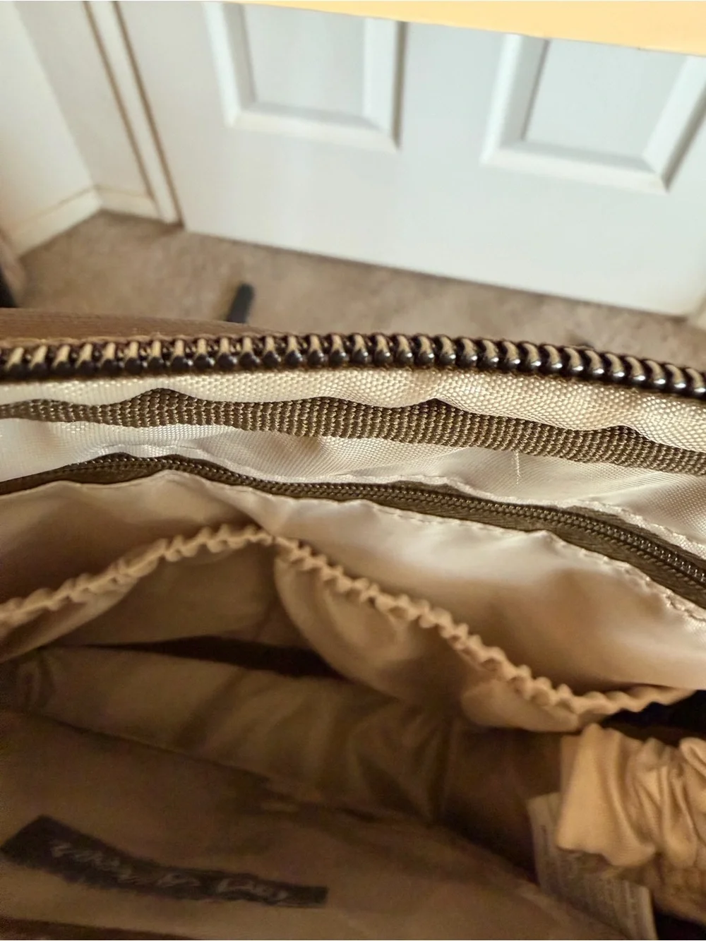 Lug Boxcar Crossbody bag. NWT. Green camo